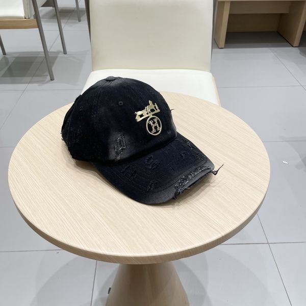 H*ermes  Hats Top XX20250411-35