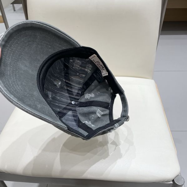 H*ermes  Hats Top XX20250411-35