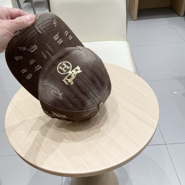 H*ermes  Hats Top XX20250411-35