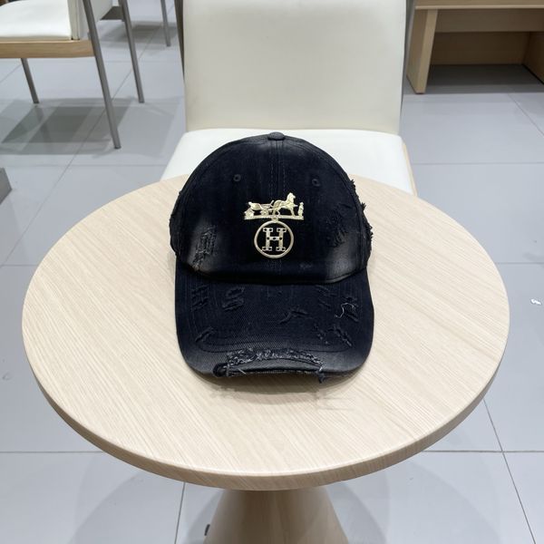 H*ermes  Hats Top XX20250411-35