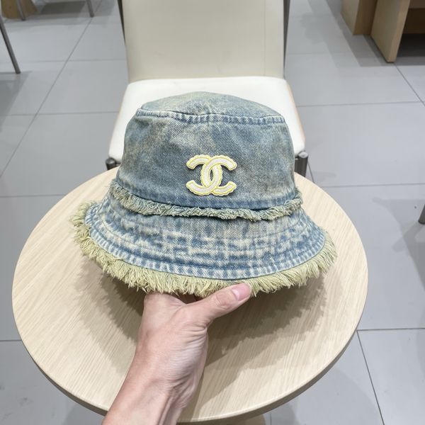 C*hanel  Hats Top XX20250411-39