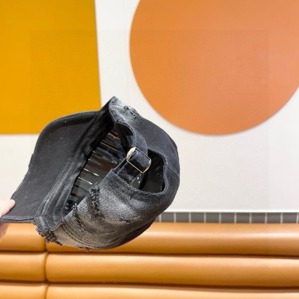 C*eline  Hats Top XX20250411-47