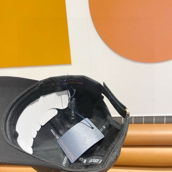 L*ouis V*uitton   Hats Top XX20250411-49