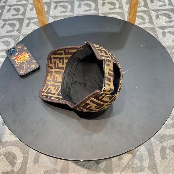 F*endi  Hats Top XX250410-50