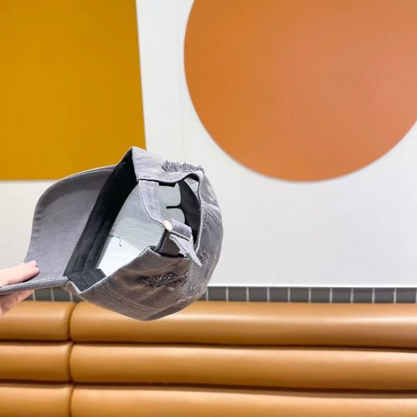 C*hanel  Hats Top XX20250411-51