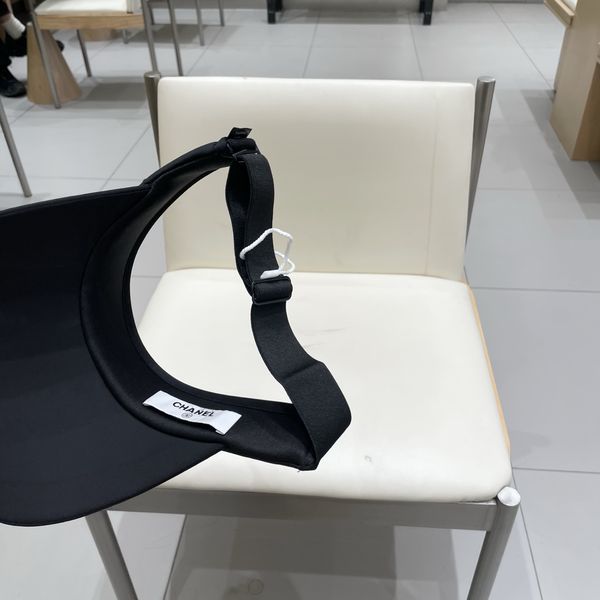 C*hanel  Hats Top XX20250411-55