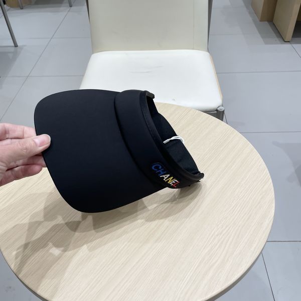 C*hanel  Hats Top XX20250411-55