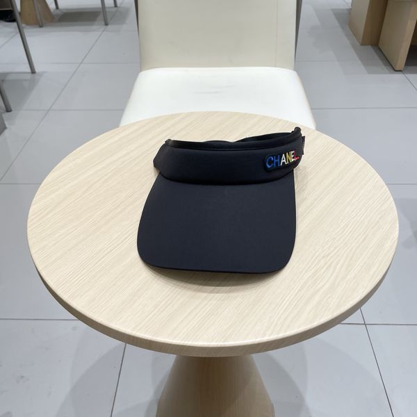 C*hanel  Hats Top XX20250411-55