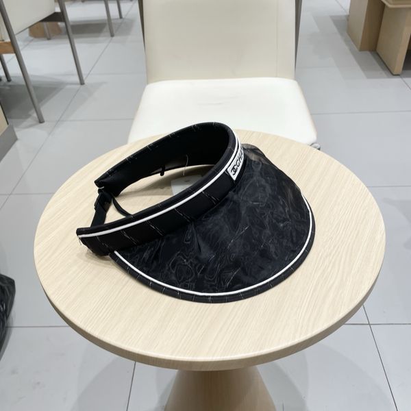 C*hanel  Hats Top XX20250411-57