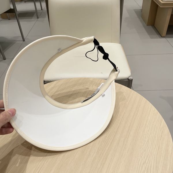 C*hanel  Hats Top XX20250411-57