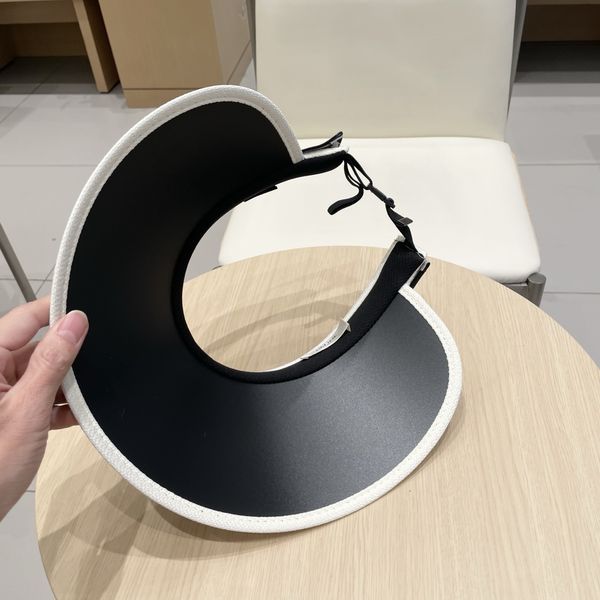 C*eline  Hats Top XX20250411-59