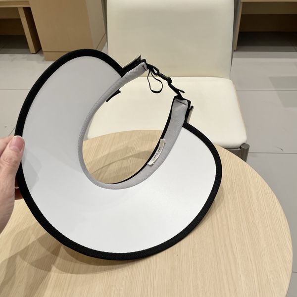 C*eline  Hats Top XX20250411-59