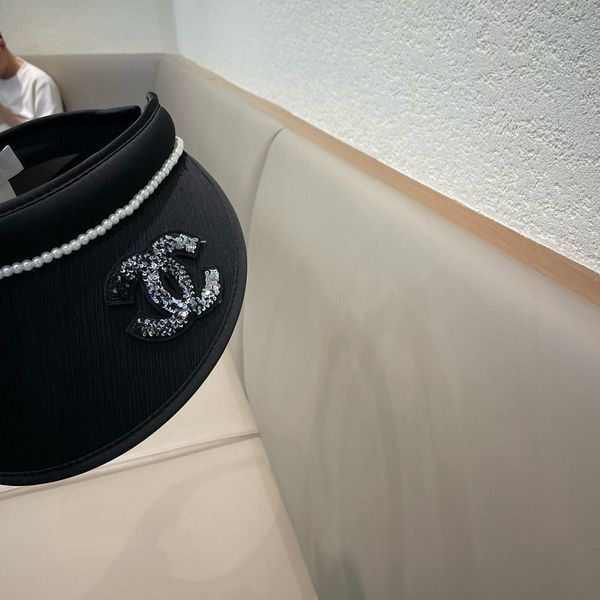 C*hanel  Hats Top XX20250411-63