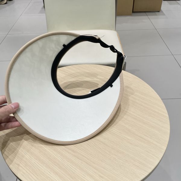 F*endi  Hats Top XX250412-2