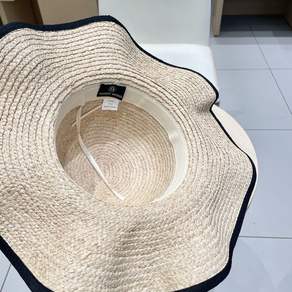 C*hanel  Hats Top XX20250413-9