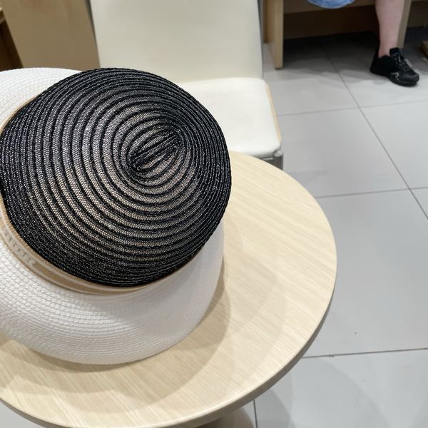 D*ior Hats Top XX250413-14