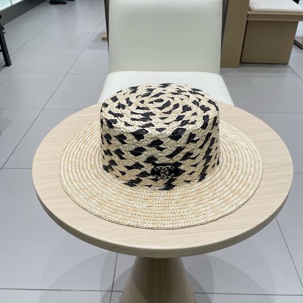 C*hanel  Hats Top XX20250413-23