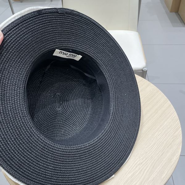 M*iuMiu  Hats Top XX20250413-26