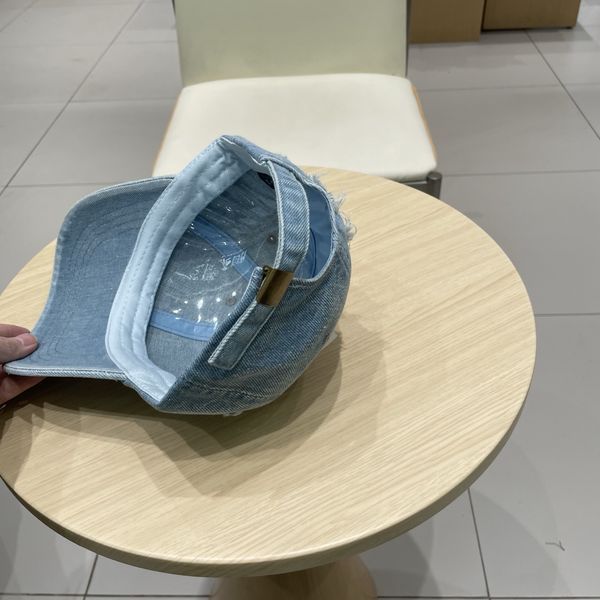 B*alenciaga  Hats Top XX20250413-30