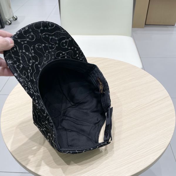L*ouis V*uitton Hats Top XX250413-32