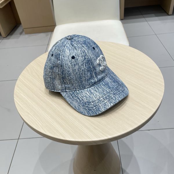 C*hanel  Hats Top XX20250413-39