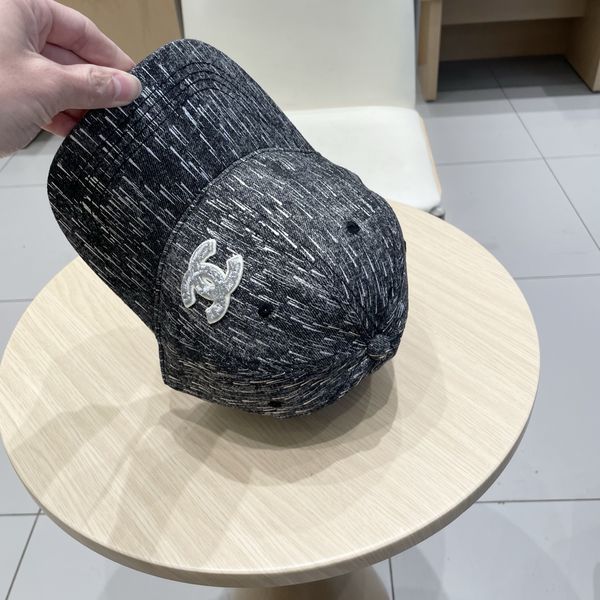 C*hanel  Hats Top XX20250413-39