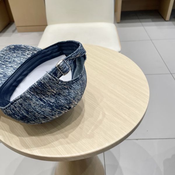 C*hanel  Hats Top XX20250413-39