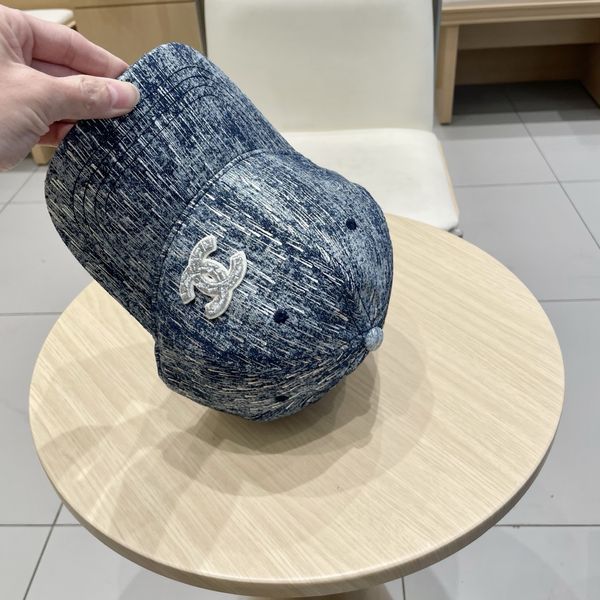 C*hanel  Hats Top XX20250413-39