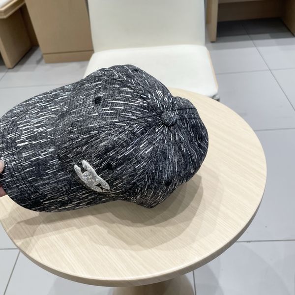 C*hanel  Hats Top XX20250413-39