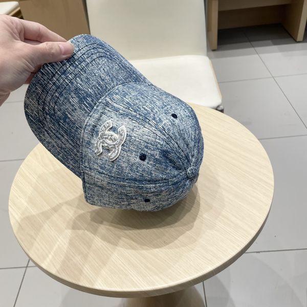 C*hanel  Hats Top XX20250413-39