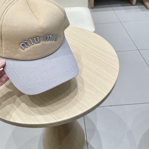 M*iuMiu  Hats Top XX20250413-42