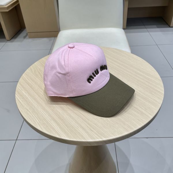 M*iuMiu  Hats Top XX20250413-42