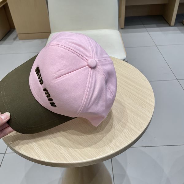 M*iuMiu  Hats Top XX20250413-42