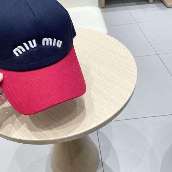 M*iuMiu  Hats Top XX20250413-42