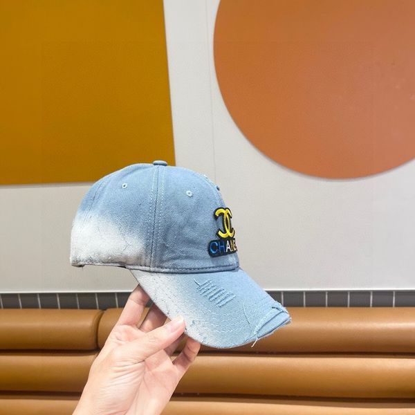 C*hanel  Hats Top XX20250413-50