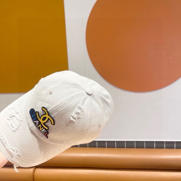 C*hanel  Hats Top XX20250413-50