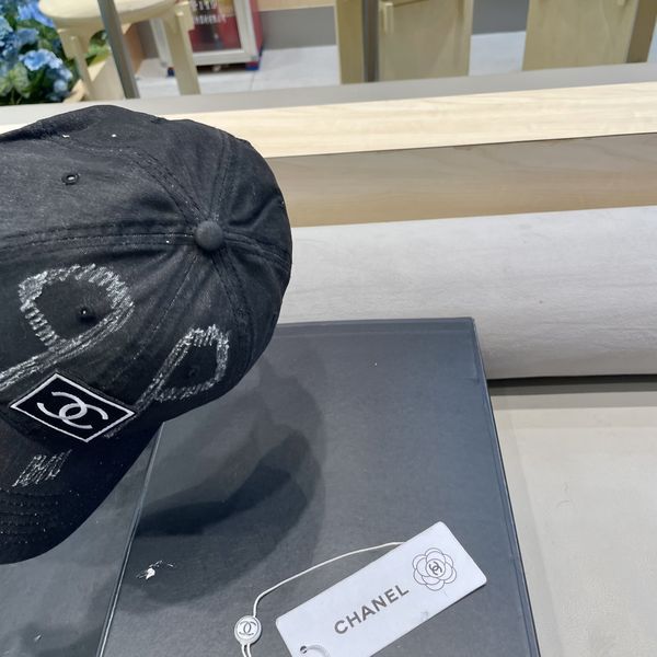 C*hanel  Hats Top XX20250413-51