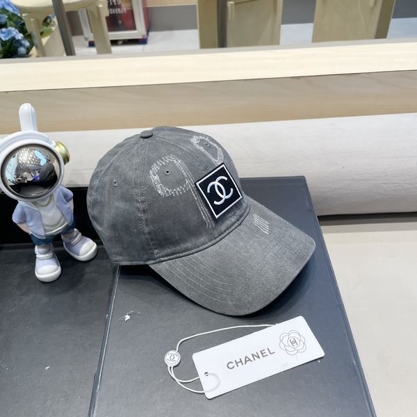 C*hanel  Hats Top XX20250413-51