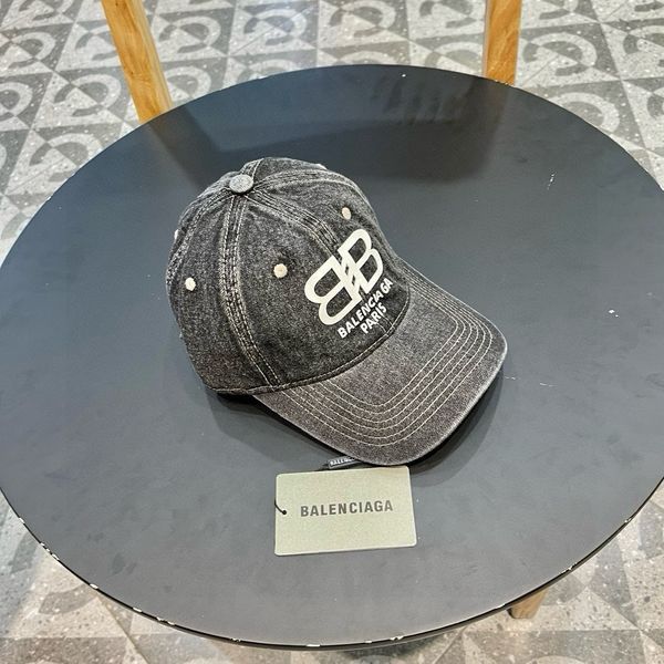 B*alenciaga  Hats Top XX20250413-56