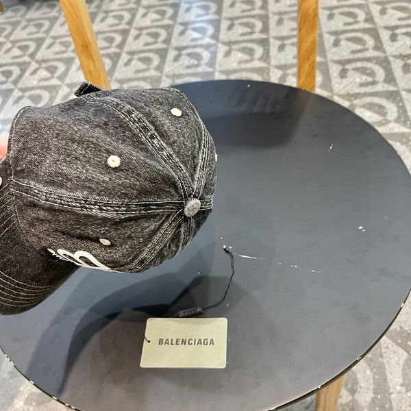 B*alenciaga  Hats Top XX20250413-56