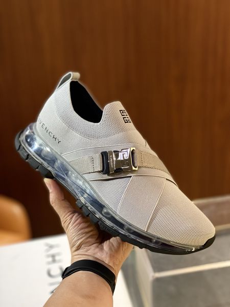 Givenchy  Top  Sneaker Low RR 20250415-146