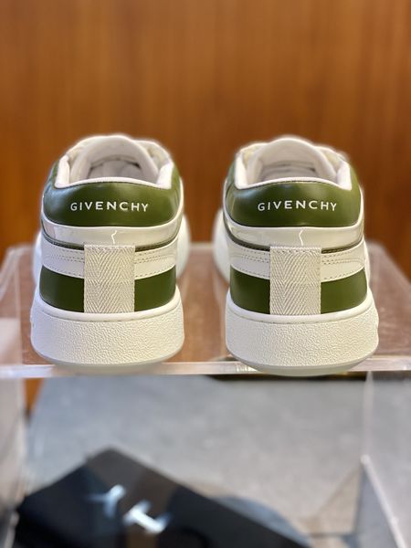 G*ivenchy Top Sneaker Low RR 20250416-64