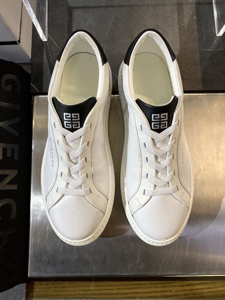 G*ivenchy Top Sneaker Low RR 20250416-133