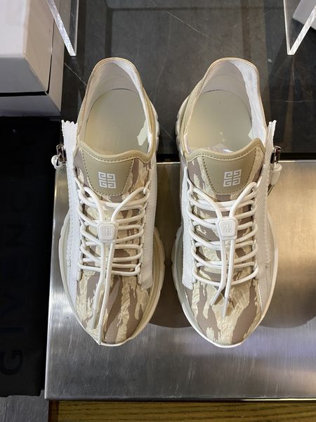G*ivenchy Top Sneaker Low RR 20250416-136