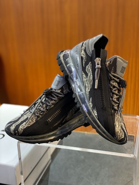 G*ivenchy Top Sneaker Low RR 20250416-137