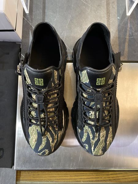 G*ivenchy Top Sneaker Low RR 20250416-138
