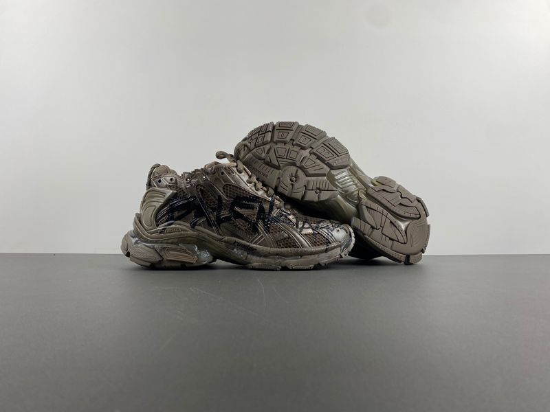 B*alenciaga runner Sneaker AM20250430-3