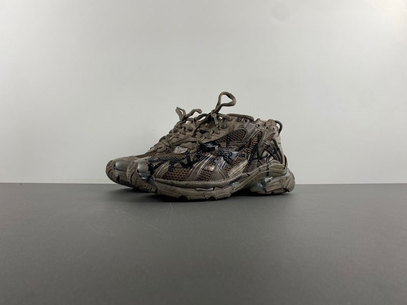 B*alenciaga runner Sneaker AM20250430-3