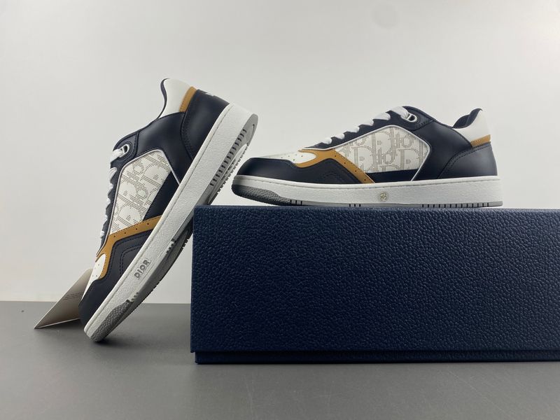D*ior Top  Sneaker Low MK 20250430-17