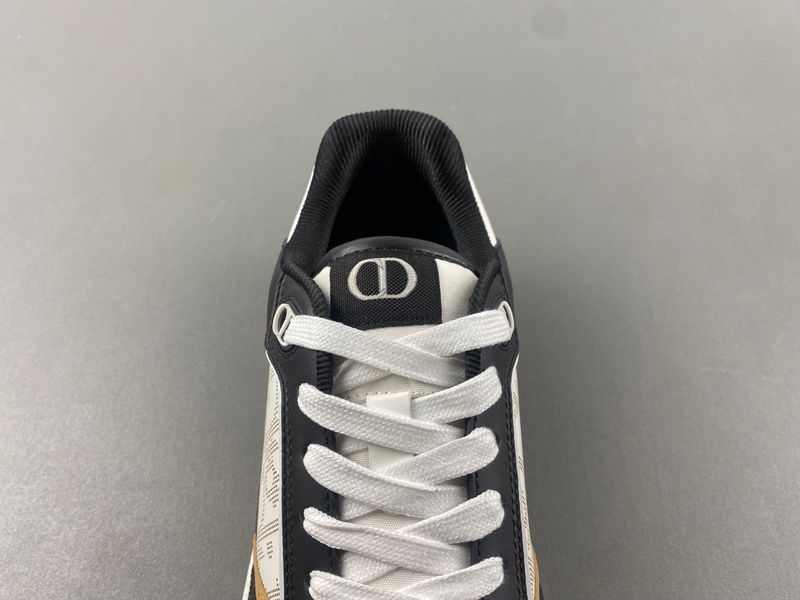D*ior Top  Sneaker Low MK 20250430-17